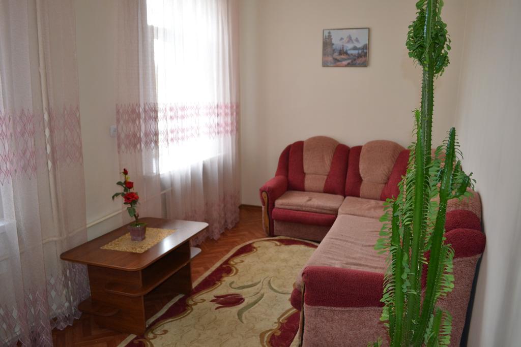 Hotel Ural Orsk Room photo