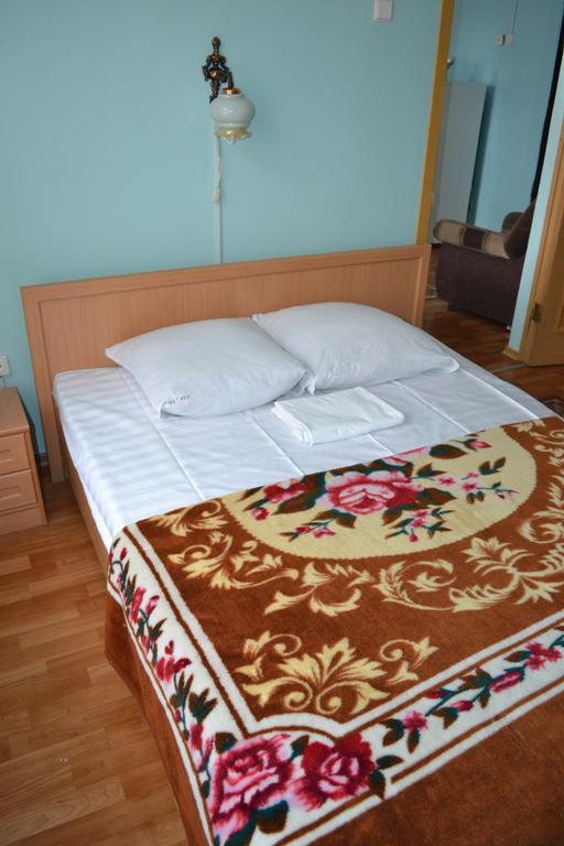 Hotel Ural Orsk Room photo