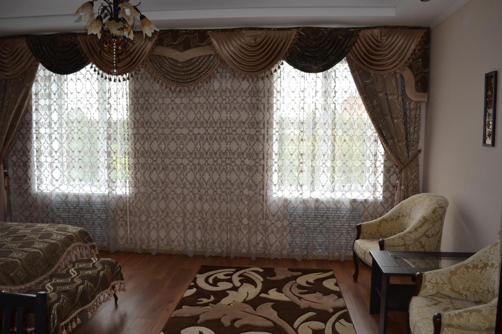 Hotel Ural Orsk Room photo