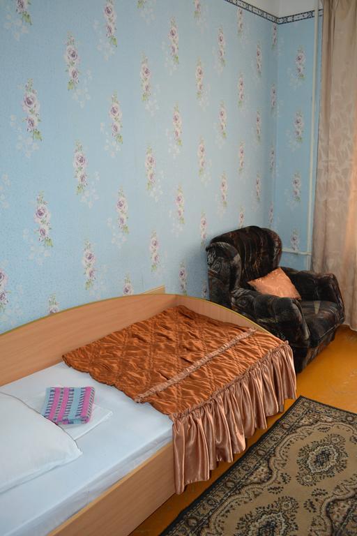 Hotel Ural Orsk Room photo