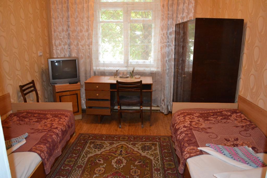 Hotel Ural Orsk Room photo