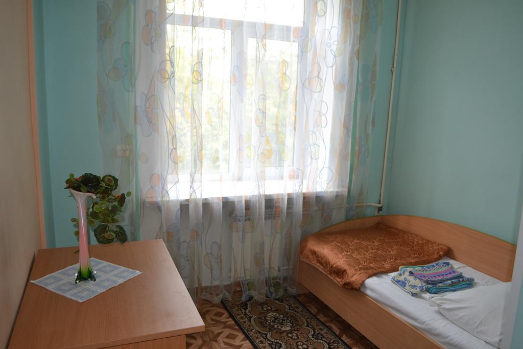 Hotel Ural Orsk Room photo