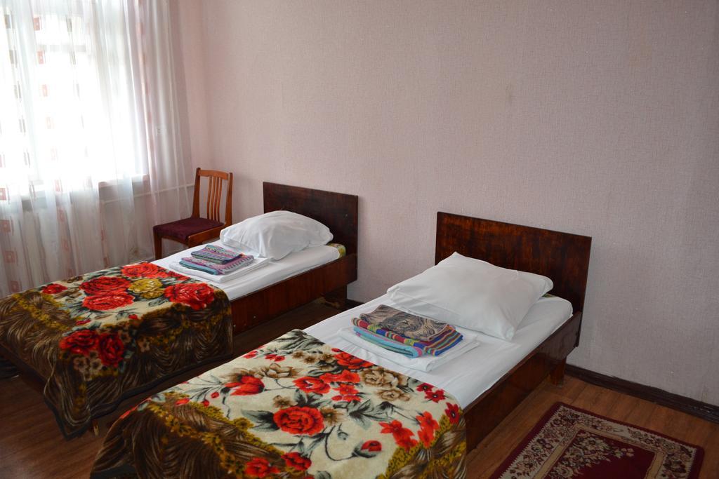 Hotel Ural Orsk Room photo